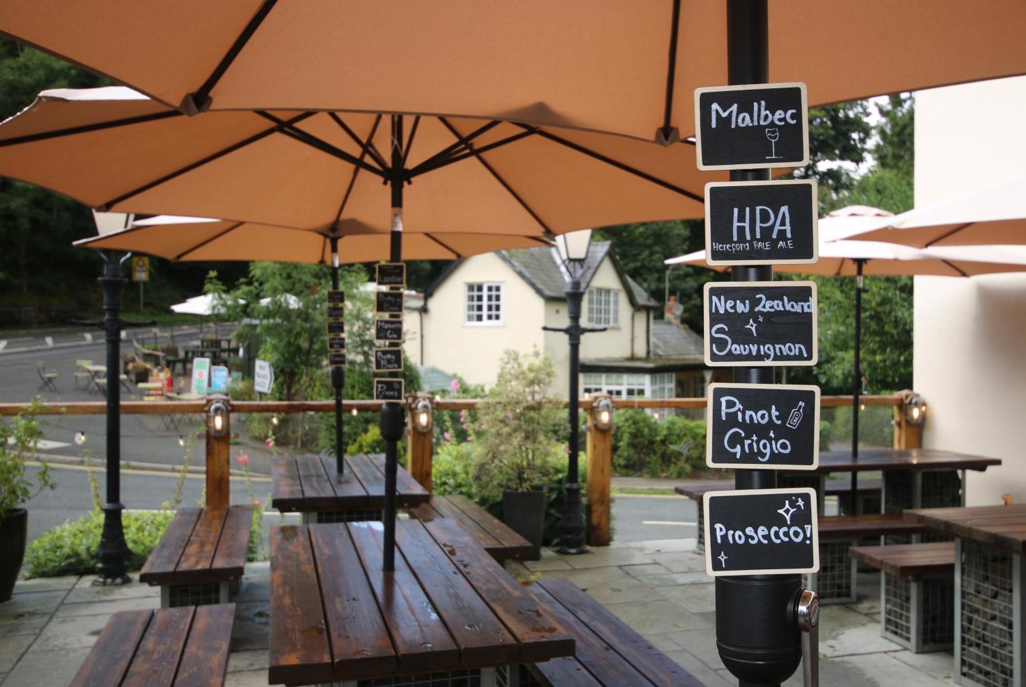 The Malvern Hills Hotel グレート・マルバーン エクステリア 写真